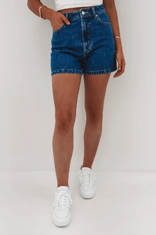 Fashion Forward, Function First High Relaxed Short Blue Quarter