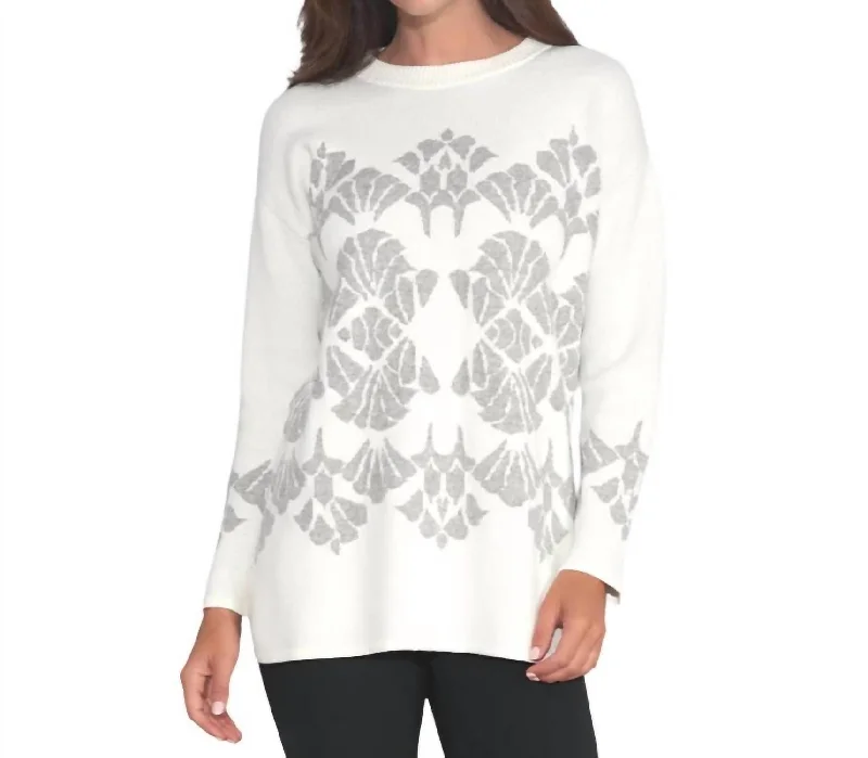 Latest Trends Eye Candy Sweater In Ivory/ Light Gray