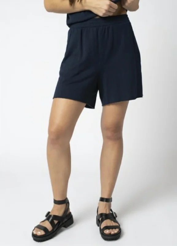 Feminine Elegance Softest Fleece Straight Leg Short In Black