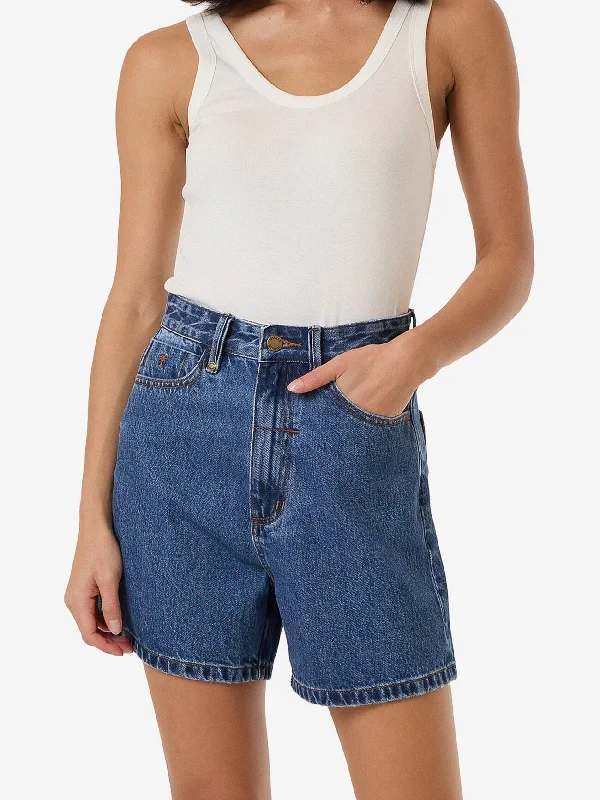 Casual Weekend Relaxed Style Koko Short - Double Rinsed Blues