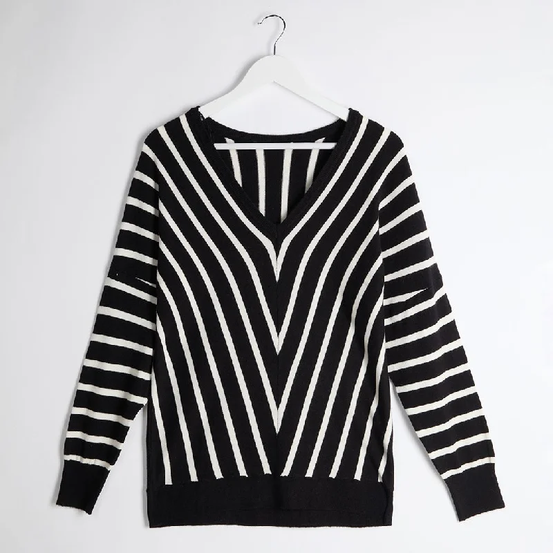 Trendy Aesthetics Ex Store Ladies Black Chevron Vneck Jumper