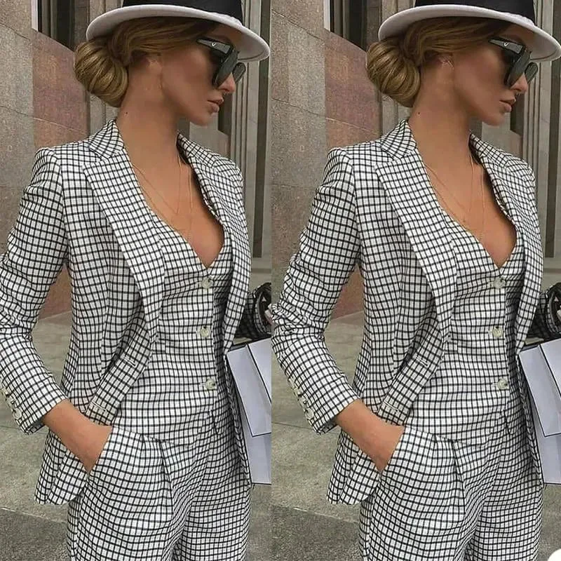 Trendsetting Threads Ladies Checked Three Piece Pantsuit