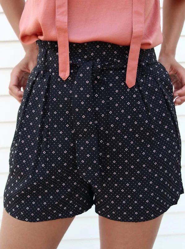 Best Sellers Serafina Shorts In Positano Print