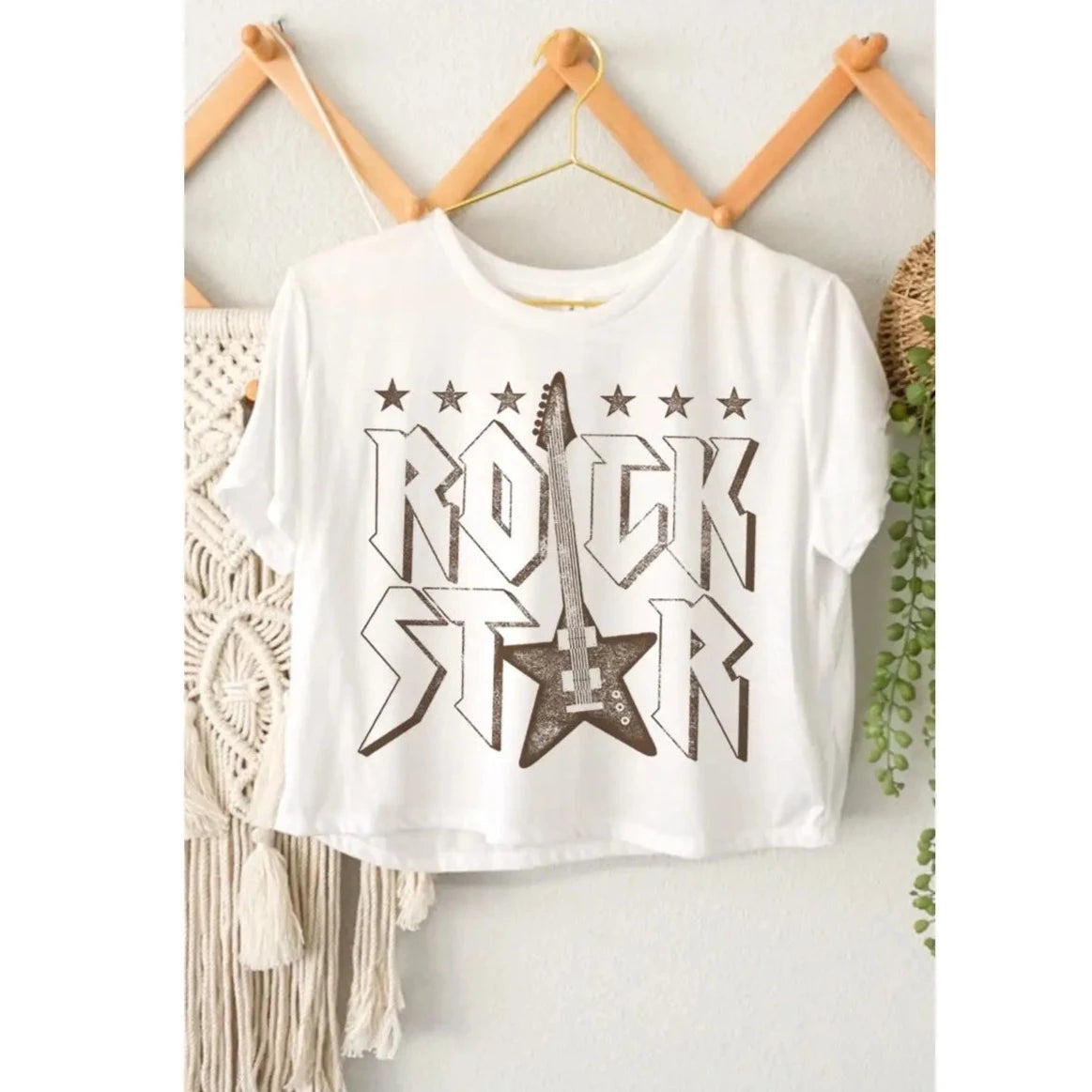 Trendy Aesthetics Women's "Rockstar" Graphic Crop Tee